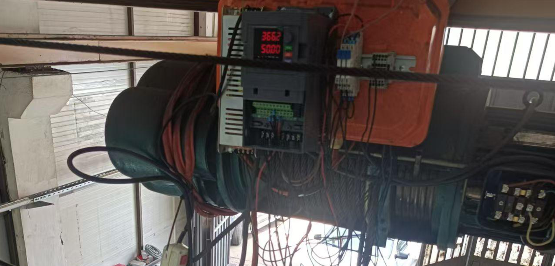 Hoisting Machinery - High Torque Stable Load Operation